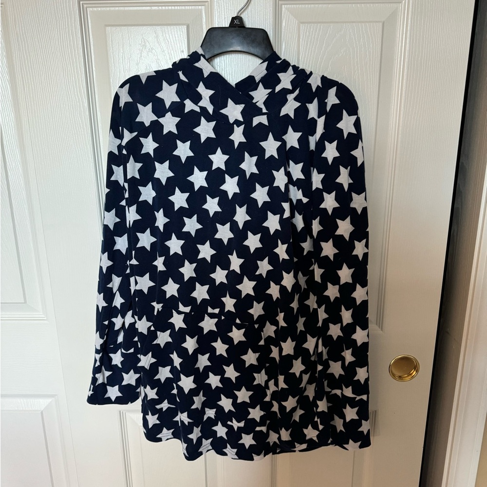 Size XL LuLaRue blue & white shirt. Great for the 4th of July!! Only worn once.